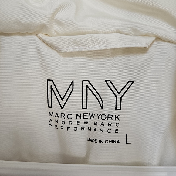 Andrew Marc New York Performance Puffer Vest Large - Picture 7 of 8